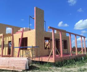 Строительство дома из СИП панелей в г. Новая Ладога 